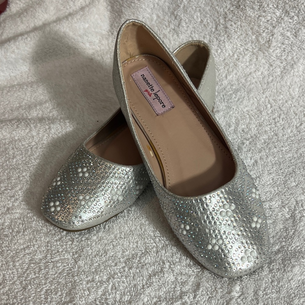 Nanette Lepore Silver Floral Embellished Flats - Picture 3 of 7